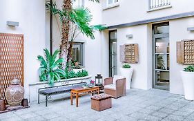 Townhouse 33 Boutique Hotel